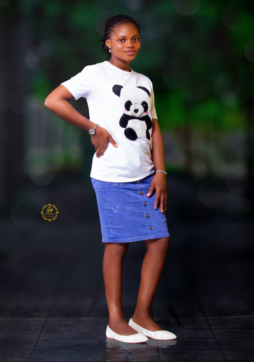 OLOUTAN O. ABAKE Léa